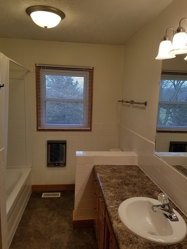 Bathroom - 2801 W Denton Rd