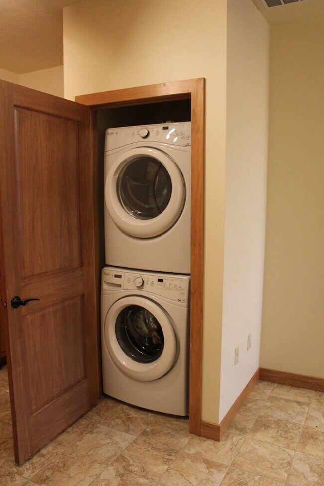 In unit Washer and Dryer - 1109 S 13th St