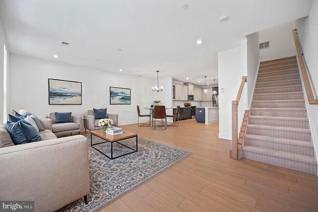 Building Photo - 11106 Donatello Dr