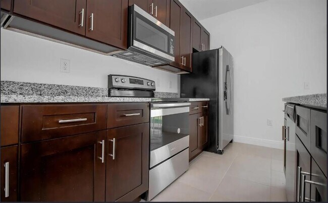 Foto del edificio - 4033 SW 139th St Rd