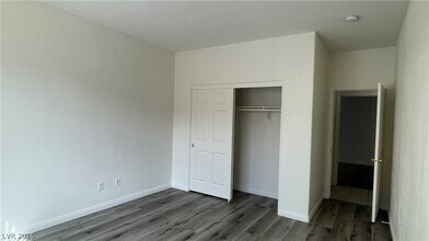 Building Photo - 3107 Lenoir St