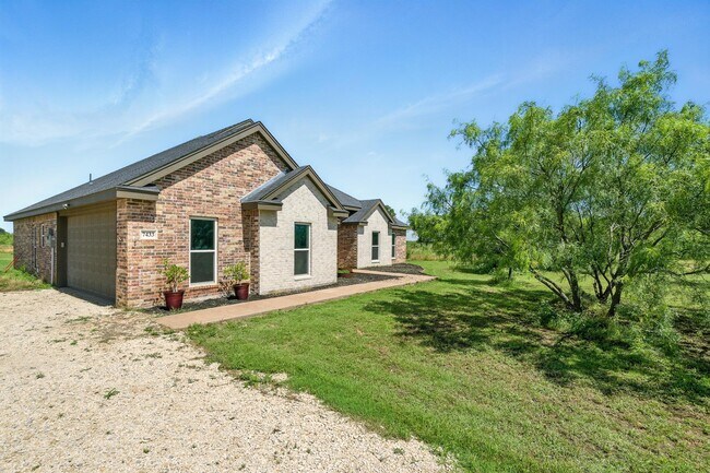 Building Photo - 7433 FM 603
