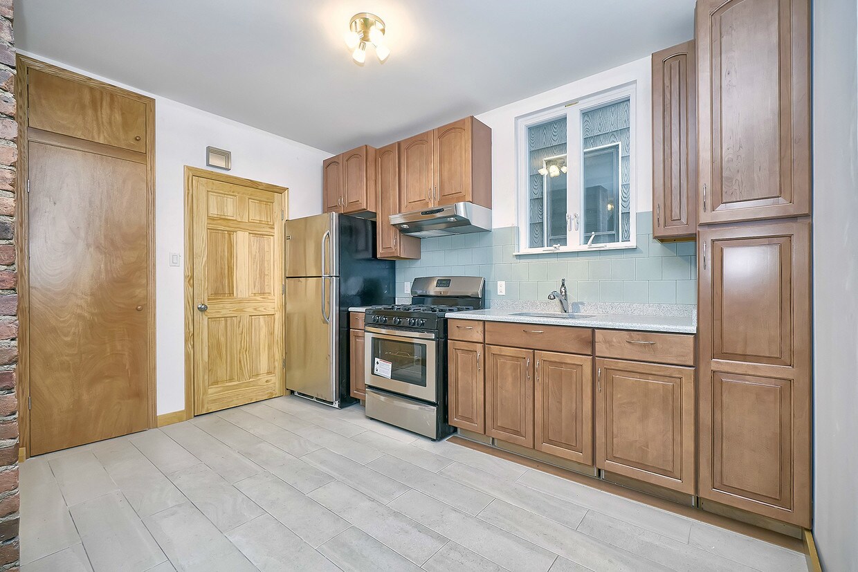 Foto principal - 5720 66th St