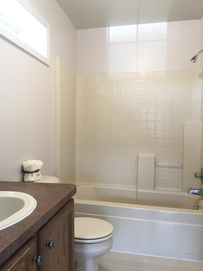 Building Photo - 2774 Barclay Way