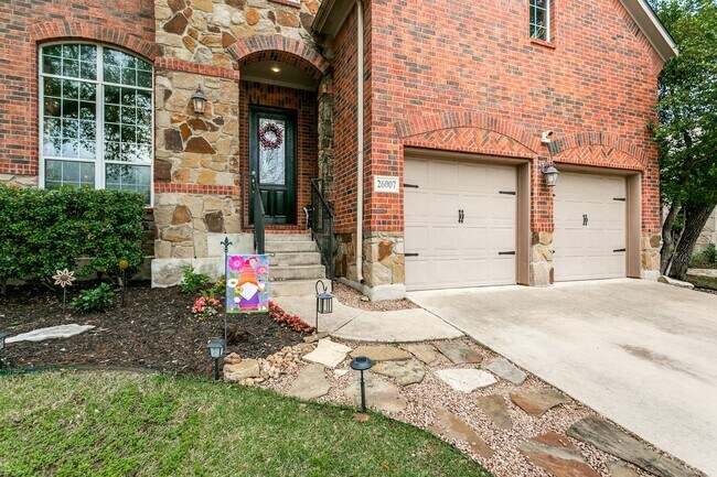 Foto del edificio - GORGEOUS HOME IN BELTERRA WITH SPARKLING POOL & SERVICE INCLUDED
