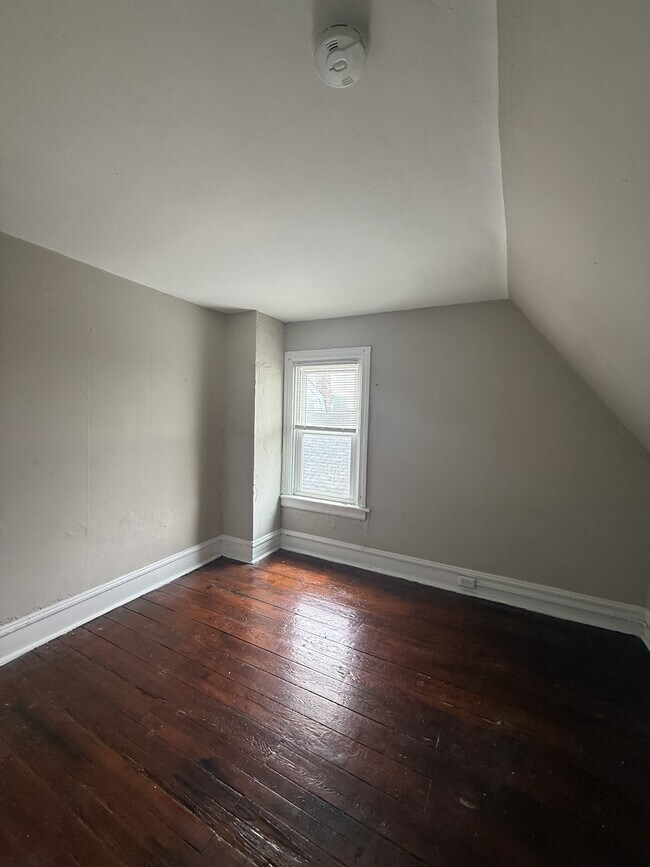 Foto del edificio - 272 Maple Ave