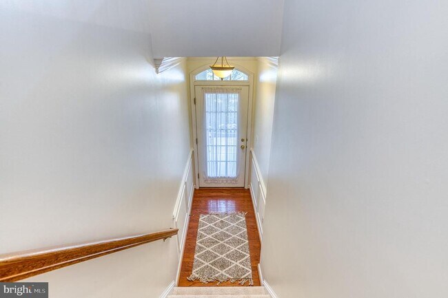 Building Photo - 14103 Catbird Dr