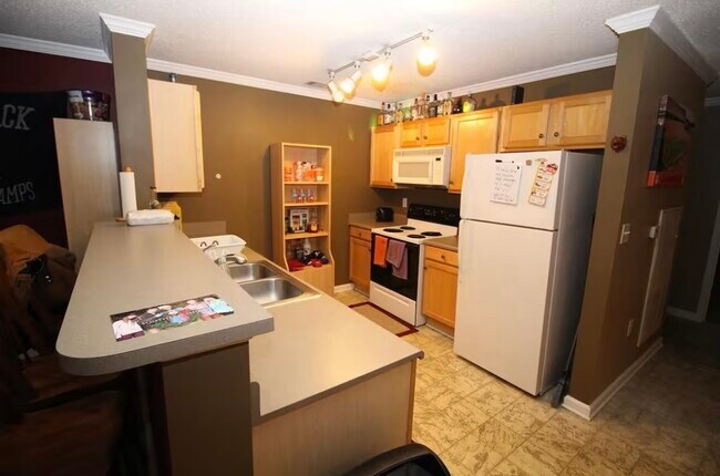 Foto del edificio - 1132 Harts Ridge Dr