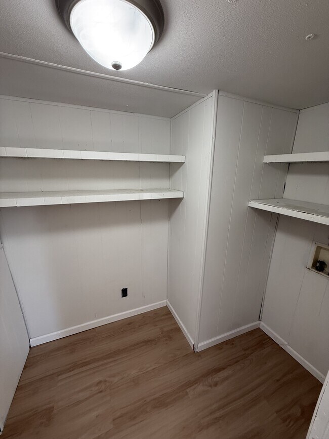 Foto del edificio - 13599 Ridgewood Dr