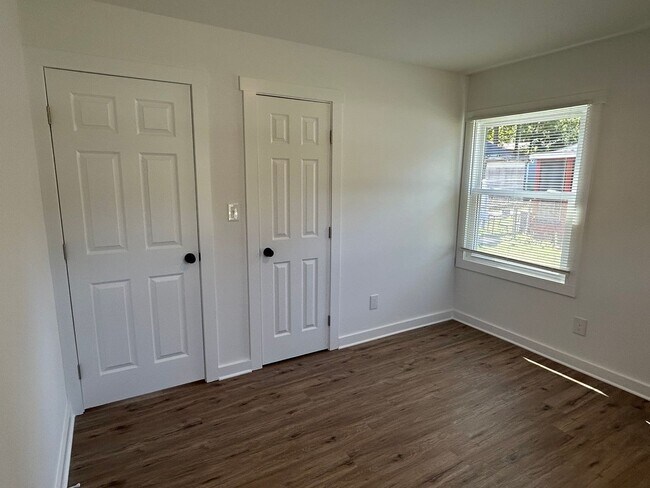 Building Photo - 2325 Quartz Ct