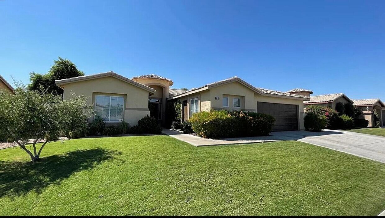 Primary Photo - 43209 Avenida Isabella