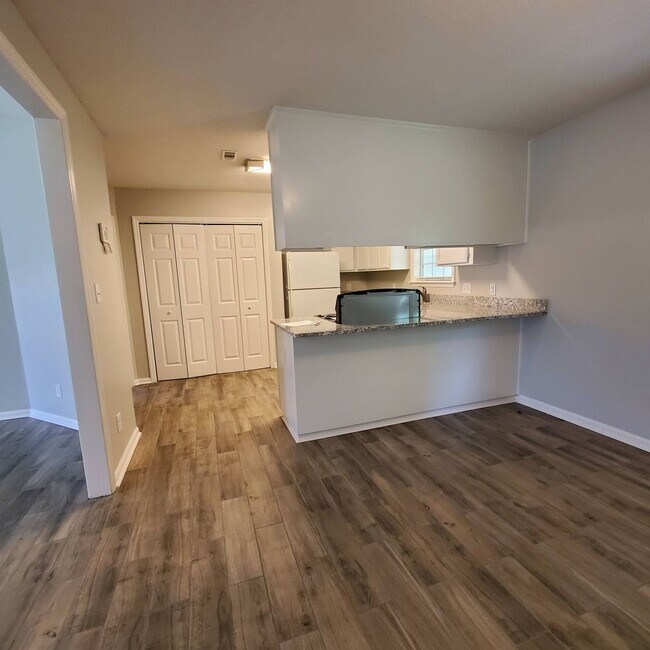 Foto del edificio - Charming 3-Bedroom Home with Private Fenced Yard in Valdosta, GA!