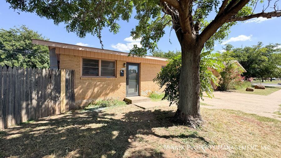 Foto principal - 3816 44th St