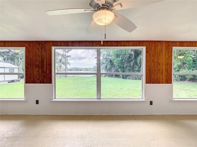 Building Photo - 9999 Lake Georgia Dr