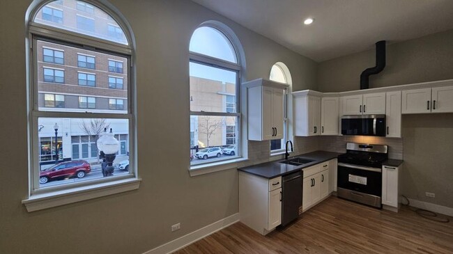 Foto del edificio - 2 bedroom in Chicago IL 60640