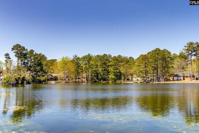 Building Photo - 8 Royalgate Dr