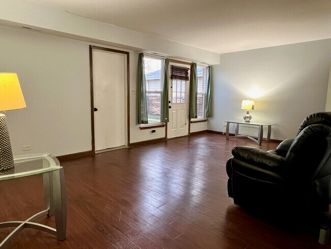 Foto del edificio - 2611 E Martha Pl