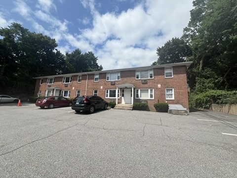 Primary Photo - 372 Park St