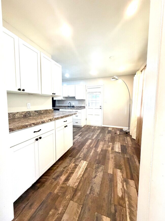 Foto del edificio - 5412 Amberwood Ln