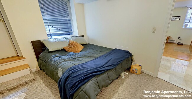 Building Photo - 124 Myrtle St