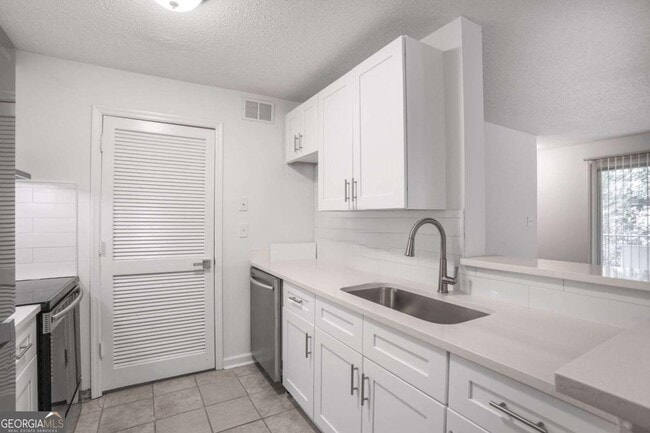 Foto del edificio - 432 Granville Ct