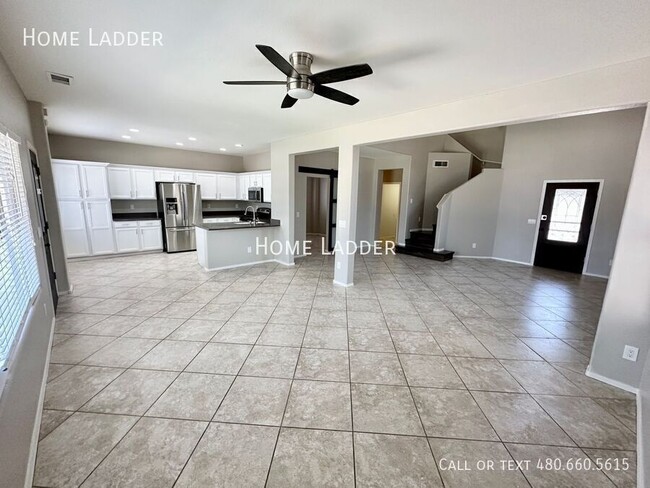 Building Photo - 4307 S Rim Ct