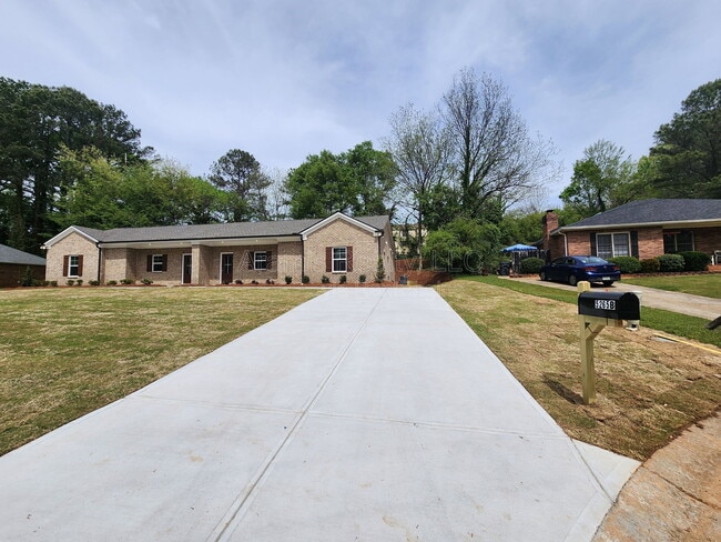 Foto del edificio - 5265 Wexford Ln