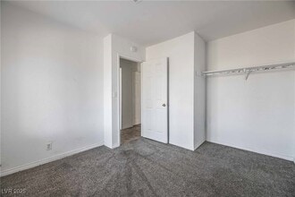 Building Photo - 6438 Creston Ave