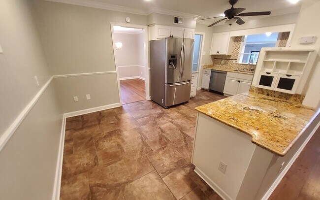 Foto del edificio - 1264 Yorkshire Dr