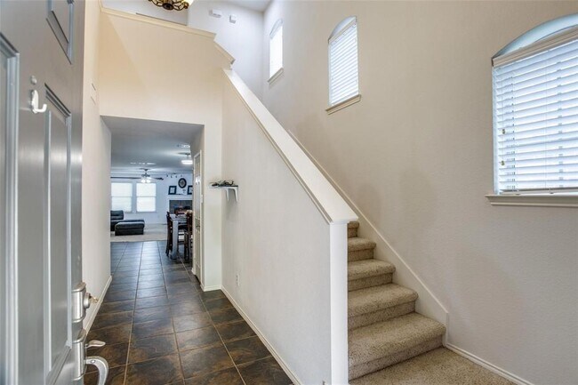 Building Photo - 2212 Malone Dr