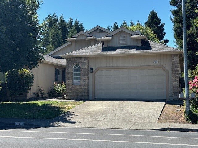 Primary Photo - 531 Maria Dr