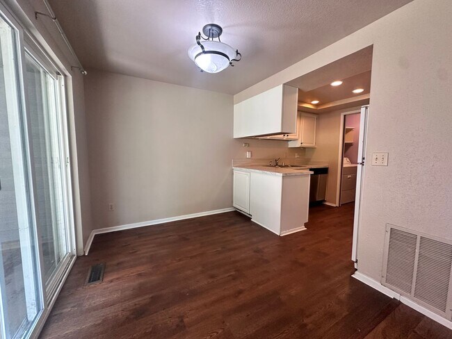 Foto del edificio - Charming Bellevue Rental – Available May 1st!