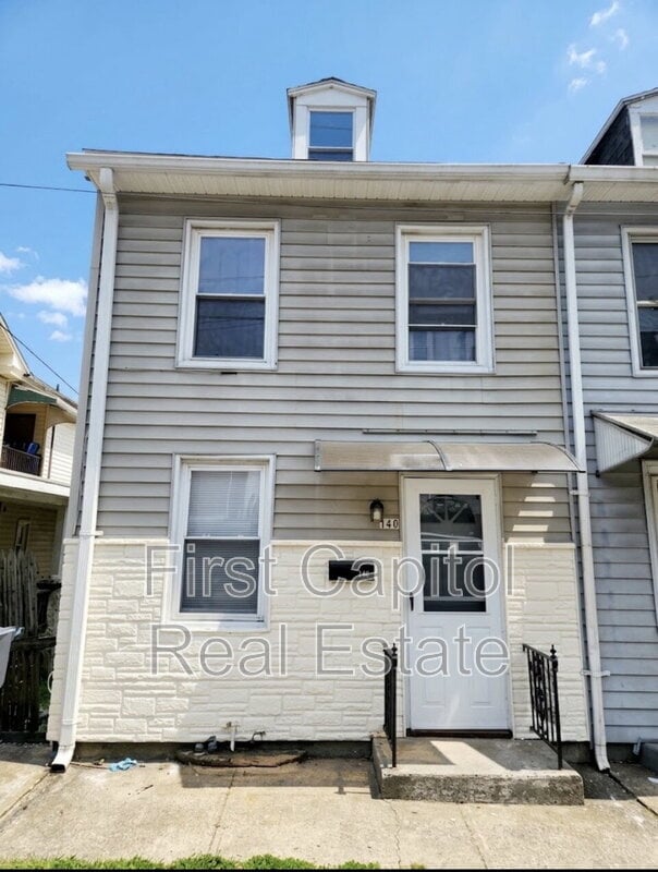 Building Photo - 140 S 2nd St