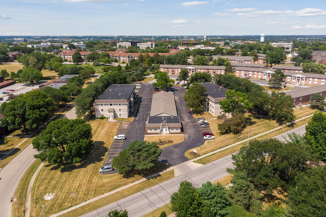 Building Photo - Woodland West