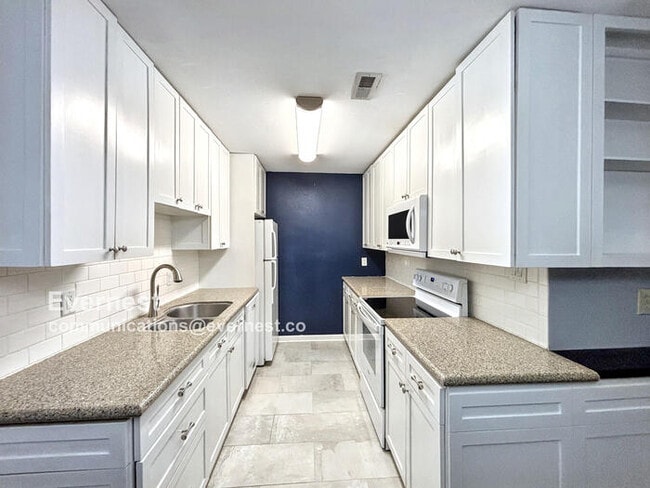 Foto del edificio - 900 Mountain Creek Rd