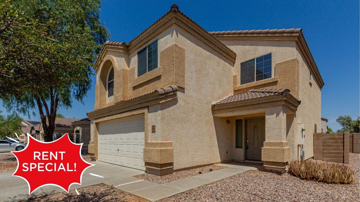 Primary Photo - Spacious 4 bedroom - $500 off the first mo...