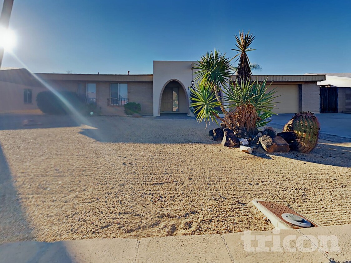 Primary Photo - 4127 W Mission Ln