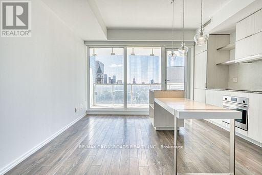 Photo du bâtiment - 197 Yonge St