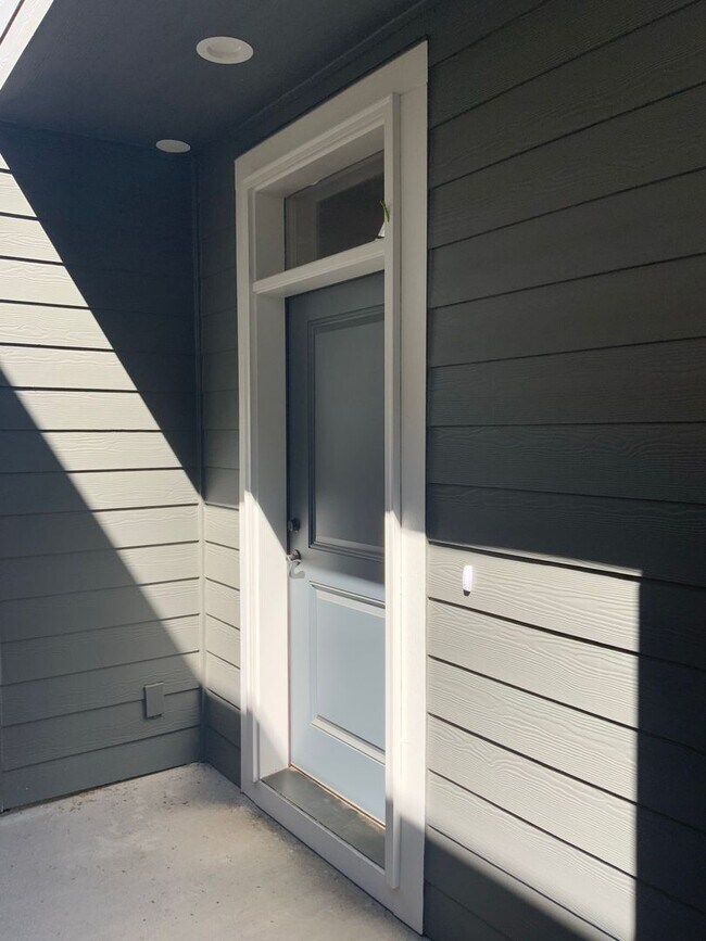 Foto del edificio - Immaculate 3B/2.5Ba Home in Ridgefield! Available 4/22!
