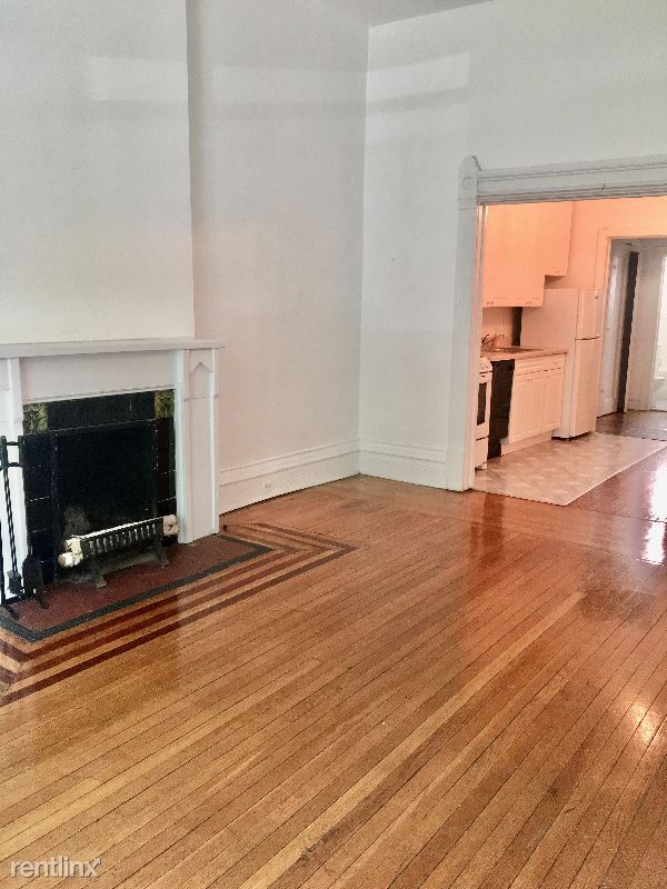 Foto principal - 1355 N State Pkwy