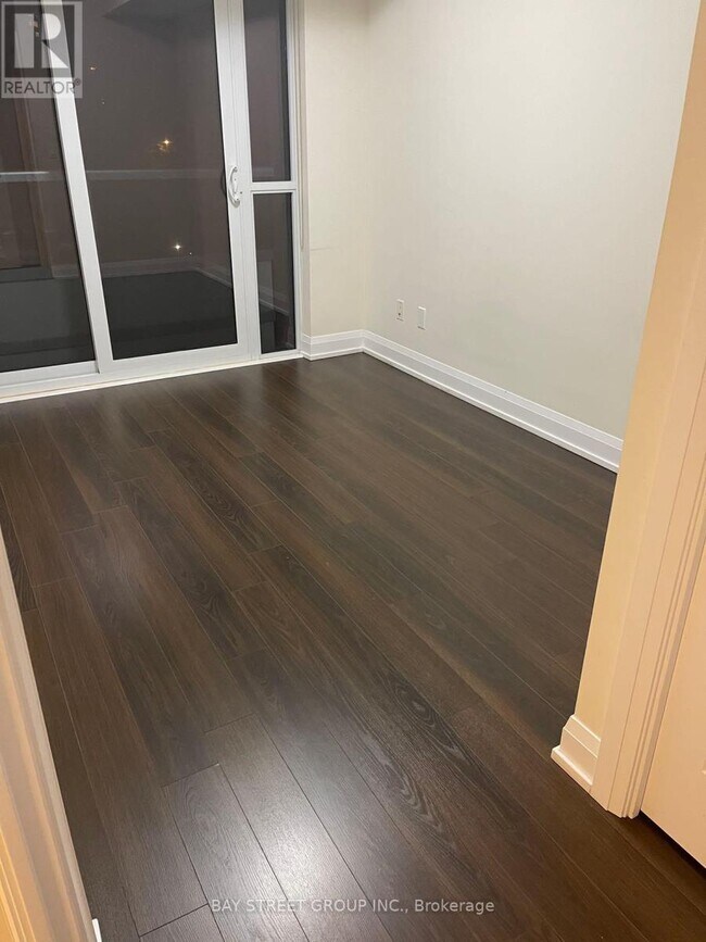 18718 Graydon Hall Dr, Toronto C13, ON M3A 2Z9 House for Rent in