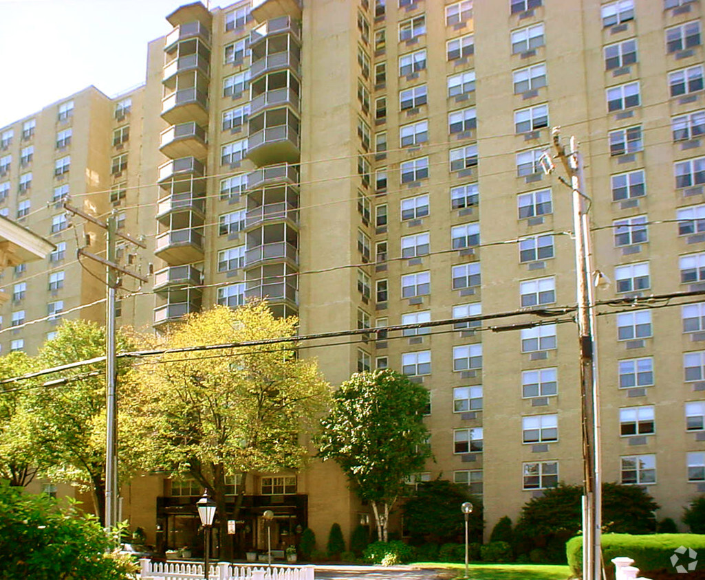 Foto del edificio - Soundview Towers