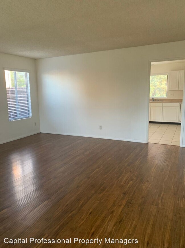Building Photo - 4 br, 2 bath House - 2433 COACH DR.