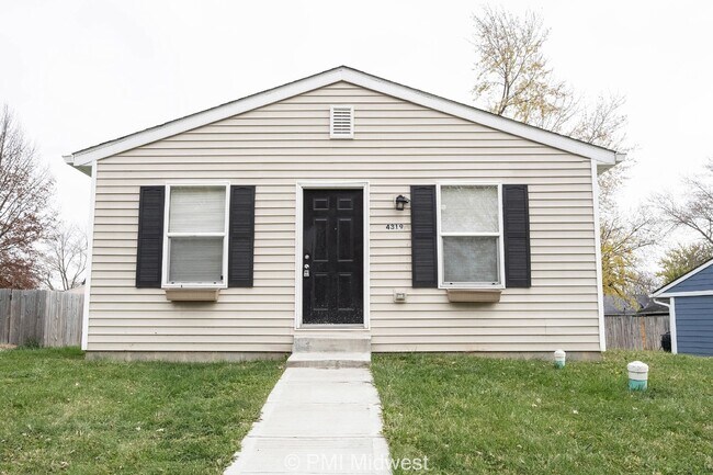 Building Photo - 3 bedroom 2 bath