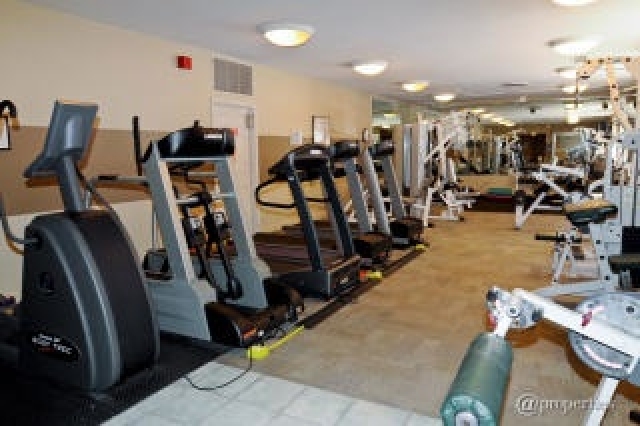 gym - 720 W Gordon Ter