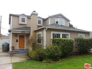 Building Photo - 12566 Woodbine St