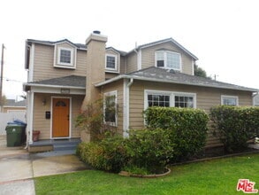 Building Photo - 12566 Woodbine St