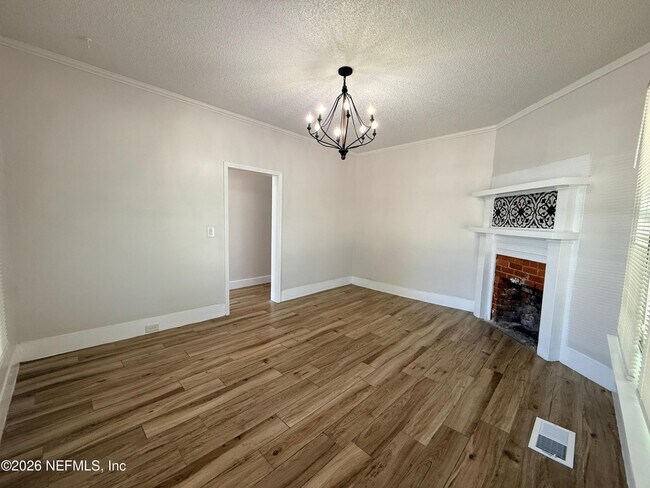 Foto del edificio - 1226 Clark St