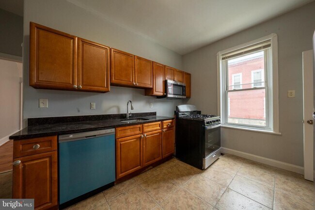 Foto del edificio - 5224 Westminster Ave