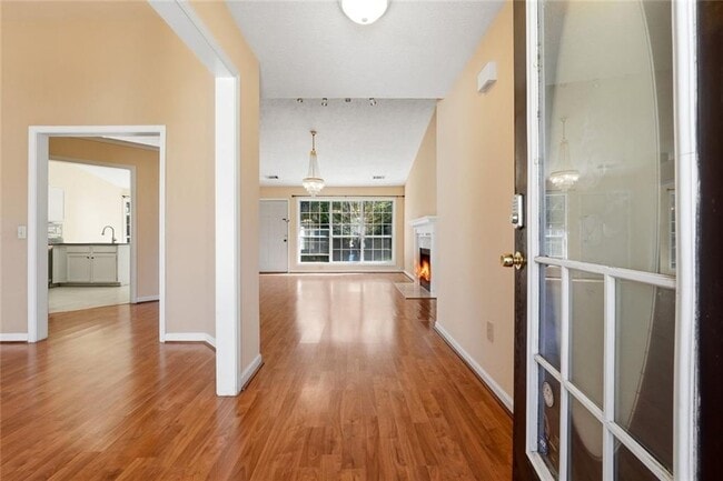 Foto del edificio - 2600 Avalon Pl